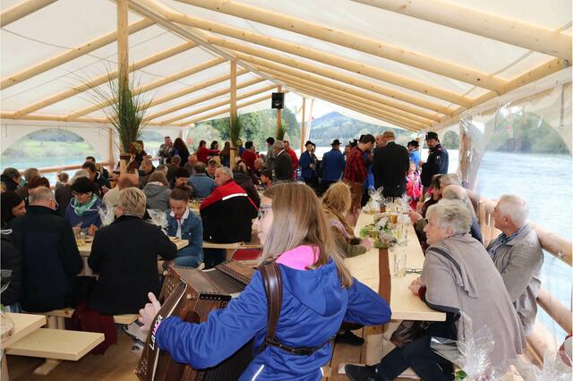 Gesellige Stunden am Draufloß in Lavamünd. | Foto: draufloss.com