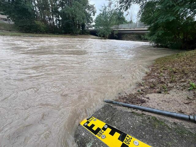 Viele Flüsse im Burgenland – wie die Leitha – erreichten in den letzten Tagen neue Höchsstände und müssen nach wie vor beobachtet werden. | Foto: Feuerwehr Neudörfl
