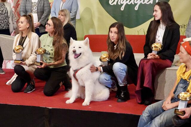 Haustier des Jahres, Levy und Frauchen Melanie- Christin Seybold. | Foto: Carmen Kurcz