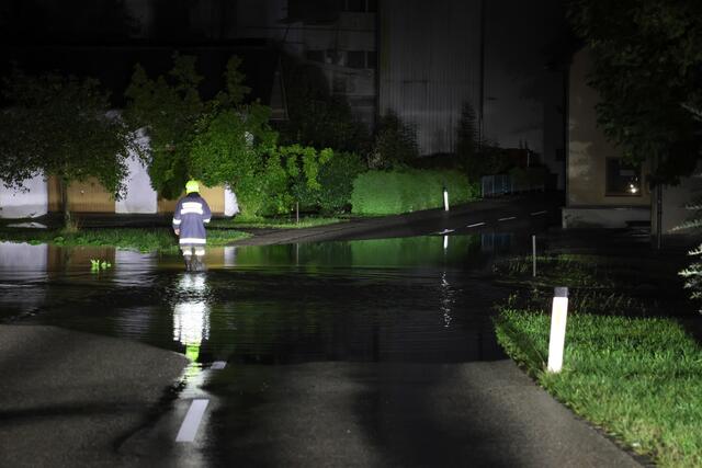 Ausgeuferter Innbach in Pichl bei Wels. | Foto: laumat.at