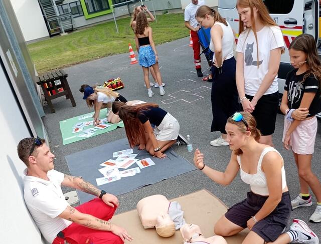 Erste-Hilfe-Maßnahmen übte man mit dem Roten Kreuz. | Foto: Blasmusikbezirksverband Radkersburg