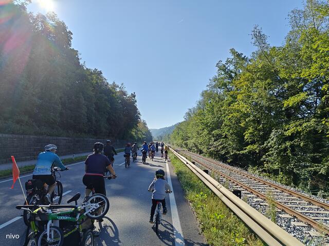 2023: Sternradln zwischen Ottensheim und Puchenau. | Foto: Reinhard Nimmervoll