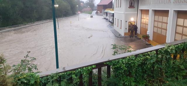 In Stössing hat das Hochwasser nur punktuell Schaden angerichtet. | Foto: FF Stössing