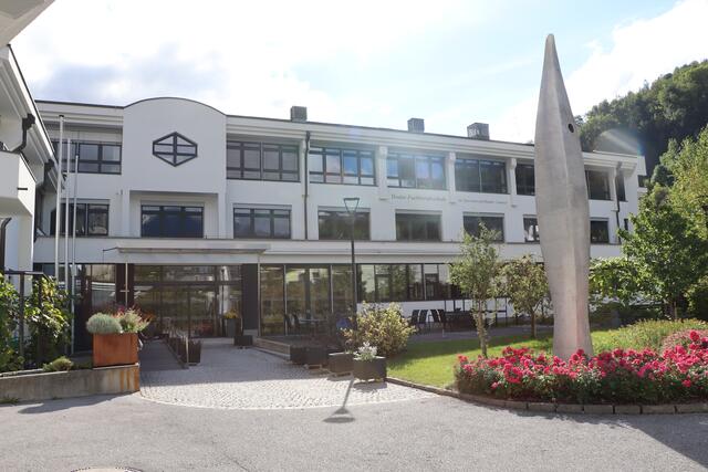 Die Tiroler Fachberufsschule in Landeck startet voller Elan ins neue Schuljahr. | Foto: Celina Leitner