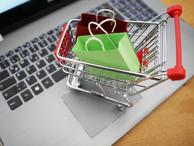 Ergebnisse der vom Marktforschungsinstitut Reppublika durchgeführten Umfrage zeigen, dass 59 Prozent der Second-Hand-Käufer angaben, Gebrauchtwarenplattformen wie Willhaben oder Ebay zu nutzen. | Foto: Pixabay/Preis_King (Symbolbild)