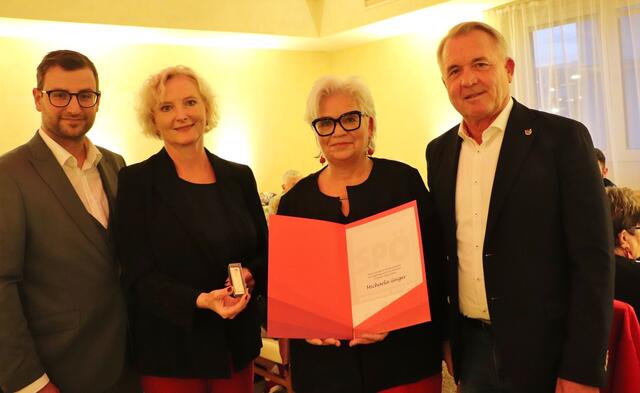 Stephan Scheifinger, Karin Greiner, Kulturlady Michaela Geiger und Manfred Komericky | Foto: Edith Ertl