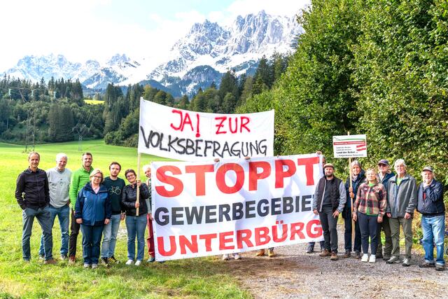 Grüner Lokalaugenschein. | Foto: Grüne