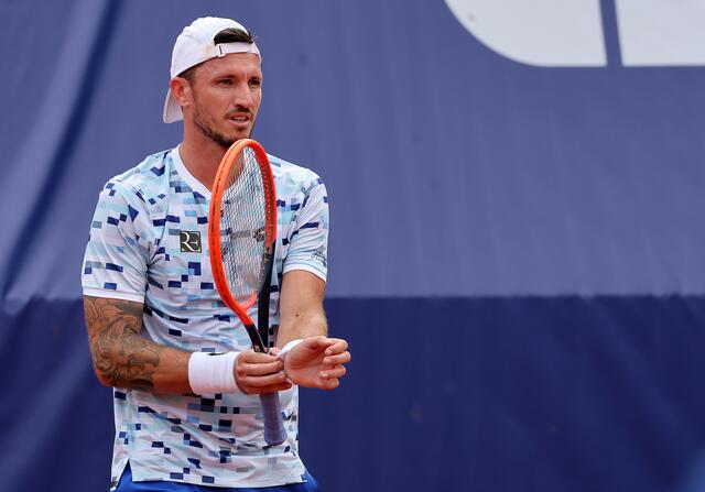 Für Dennis Novak reichte es bei seinem dritten Turnier nach seiner Sprunggelenksverletzung nicht für das Viertelfinaleinzug.  | Foto: Gepa/Hans Oberländer