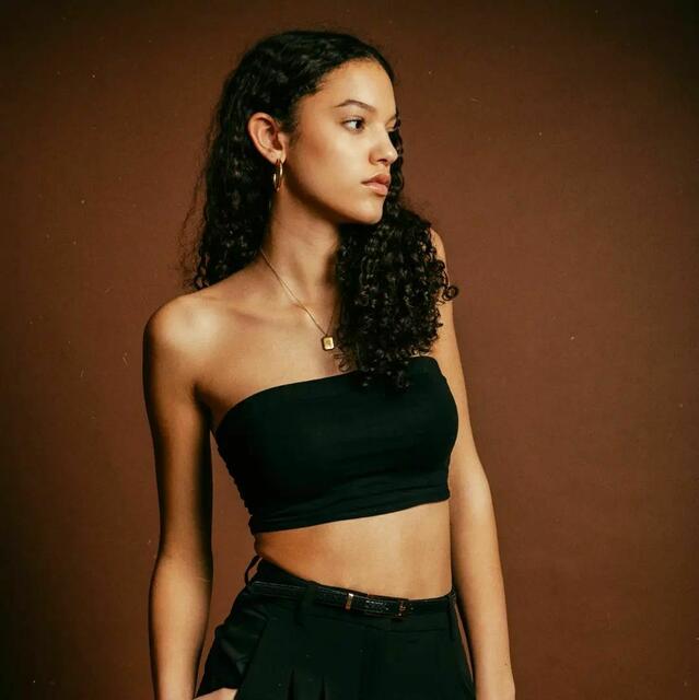 Kassara Speiser wurde für fünf Tage als offizielles Fitting Model für den renommierten italienischen Designer Francesco Murano während der Milano Fashion Week gebucht. | Foto: Michael Wittig