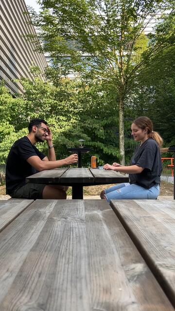 Seifeldien Hussein und Theresa Mayr bei KTM. | Foto: KTM AG