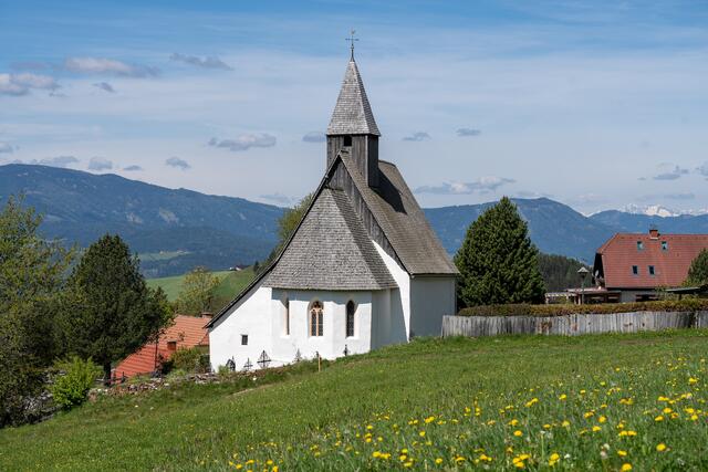Filialkirche Hl. Jakob am Jakobsberg in Mühlen: Dieses historische Objekt ist eines von insgesamt zwölf, das nun vor den Vorhang geholt wird. | Foto: Lebensressort/Paller