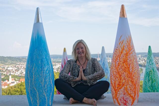 Ursula Langwieler setzt mit einer besonderen Kunstaktion ein starkes Zeichen. | Foto: Privat