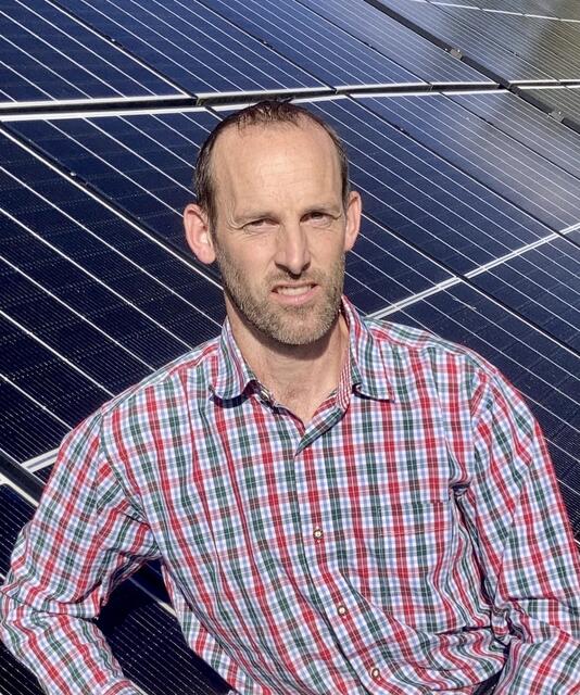 Umweltausschuss-Obmann Florian Pernkopf ist auch mit seinen privaten Anlagen von Beginn an bei der EEG | Foto: Florian Pernkopf