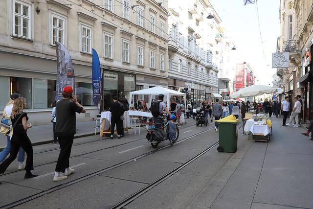 Foto: Wiens längstes Straßenfest - Josefstädter Straßenfest 2024 Foto@Nicole Kawan
