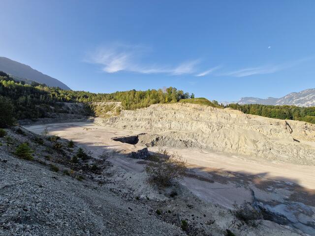 Das Land Tirol hat nun grünes Licht für die Baurestmassendeponie im Steinbruch Ebensee nahe Schwoich gegeben.  | Foto: Rohrdorfer