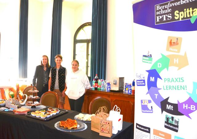 Polytechnische Schule: Direktorin Sabine Friedrich, Noah Zupaancic, Fabienne Pinter