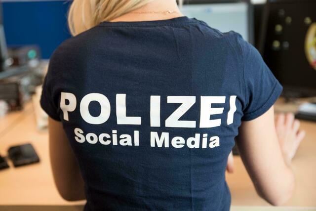 Die Wiener Polizei twitterte von Freitag bis Samstag, 7 Uhr, alle Einsätze. | Foto: LPD Wien