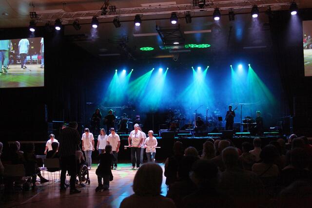 Mehrere Tanzgruppen, wie die Special Sport Tirol Western Wind Linedancers, InnTango und die Linedancemoves Telfs sorgten für Abwechslung im Programm. 