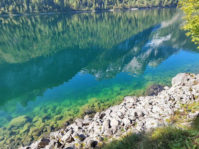 der Bergsee erinnert uns an den Grünen See... | Foto: I.Wozonig