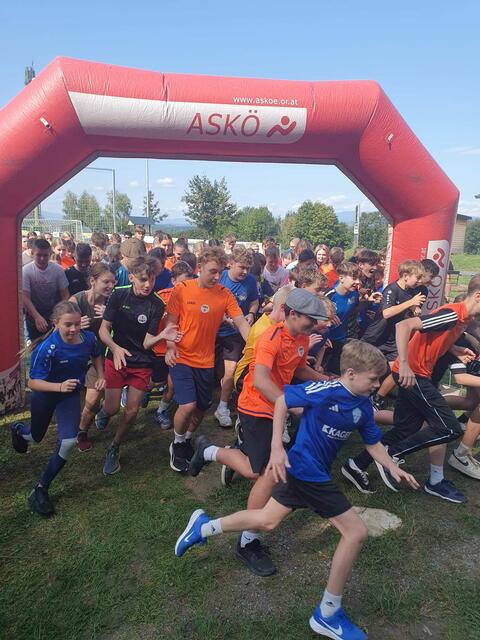Charity Run von 700 Schülerinnen und Schüler in Oberschützen. | Foto: SMS Oberschützen