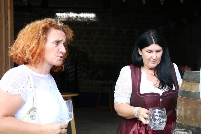 Vizebgm. Monika Teubenbacher-Schriefl mit Rita Horak