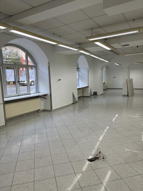 Großzügige Geschäftsfläche: DIE Gelegenheit sich mit Ihrer eigenen Geschäftsidee direkt im Markt der Gemeinde Golling einzubinden. | Foto: Martina Rethmeier