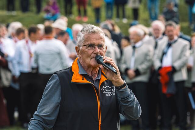 Organisator Peter Knauseder moderierte die Schlussveranstaltung | Foto: Pernsteiner