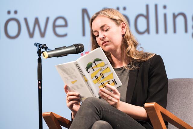 Schriftstellerin Valerie Fritsch las aus ihrem Roman "Zitronen". | Foto: die möwe