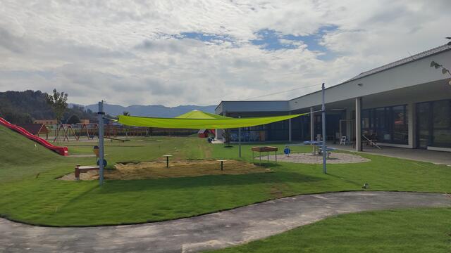 Großzügige Räume, ein großer Garten, viele und große Fensterflächen: im neuen Allgemeinen und Heilpädagogischem Kindergarten und der Kinderkrippe in St. Johann/Saggautal ist "Offenheit" nicht nur pädagogisches Konzept. | Foto: Reiterer