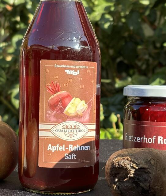 Der Apfel-Rohnen-Saft: Die perfekte Kombination aus Tiroler Bio-Äpfeln und Roten Rüben. | Foto: MeinBezirk