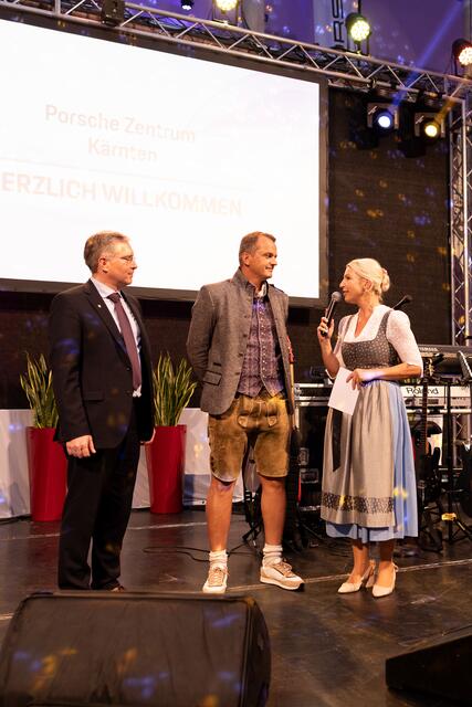 Durch den Abend führte Martina Klementin. | Foto: Peter Pegam P78