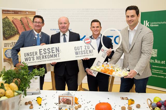  Siegfried Huber (LK-Präsident), Arnold Gabriel (KABEG-Vorstand), Roland Wolbang (Kaufm. Direktor Klinikum Klagenfurt) und Bernhard Duller (Vorstandsassistent KABEG, v.l.) freuen sich über das Gütesiegel "Gut zu wissen". 


 

 | Foto: KABEG/Hipp