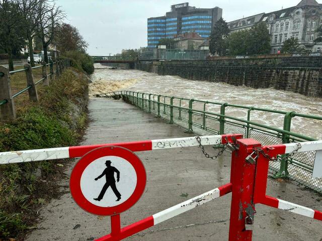 Einen Wasserstand von 3,90 Meter am Wienfluss hatte man zuletzt im Jahr 1951 registriert. | Foto: Johannes Reiterits/MeinBezirk Wien