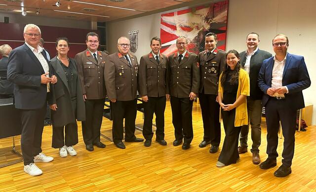 Die Feuerwehr St. Georgen und Kleinhöflein darf sich über zwei neue Löschfahrzeuge freuen. | Foto: Stadt Eisenstadt