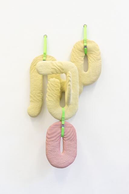 Beate Gatschelhofer, Verzögerung als schlechter Zeitvertreib, aus der Ausstellung "Material.Leidenschaft". | Foto: Bildrecht, Wien 2024