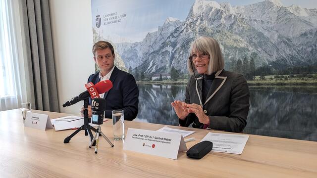 Landesrat Stefan Kaineder und Raumordnungsexpertin Gerlind Weber. | Foto: MeinBezirk OÖ