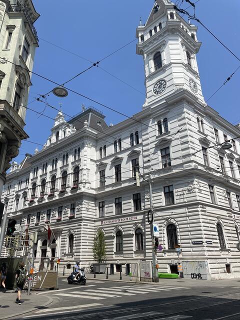 Das Bezirksparlament tagte einmal mehr im Amtshaus in der Martinstraße.  | Foto: Rieger/MeinBezirk