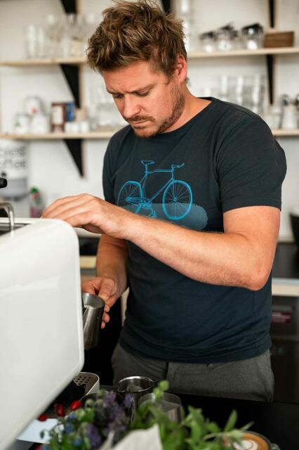 Im BIEST Café dreht sich alles um Specialty Coffee. Die Bohnen müssen von höchster Qualität sein und von Hand zum richtigen Zeitpunkt geerntet werden. | Foto: Privat