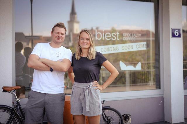 Alina Kirchner und Thomas Stießen kurz vor der großen Eröffnung vor exakt einem Jahr | Foto: Privat