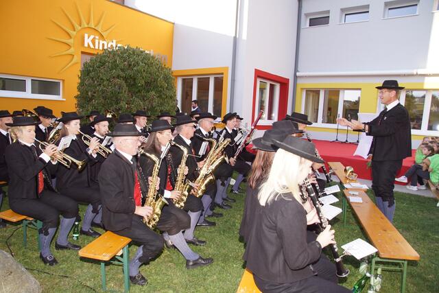Musikalisch umrahmt wurde die Feier von der Musikkapelle St. Veit unter Kapellmeister Walter Hartl. 