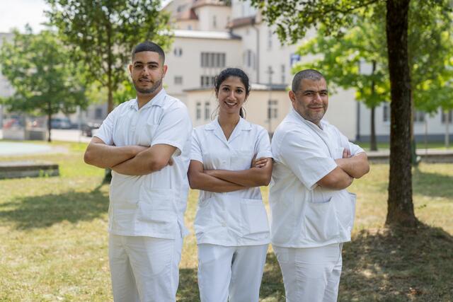 Wael Trabelsi aus Tunesien, Station 23, Anjana Sheeja von Indien, Station 51 und Amer Selmi ebenfalls aus Tunesien, Station 23. (v.li.) | Foto: OÖG/PEK Steyr