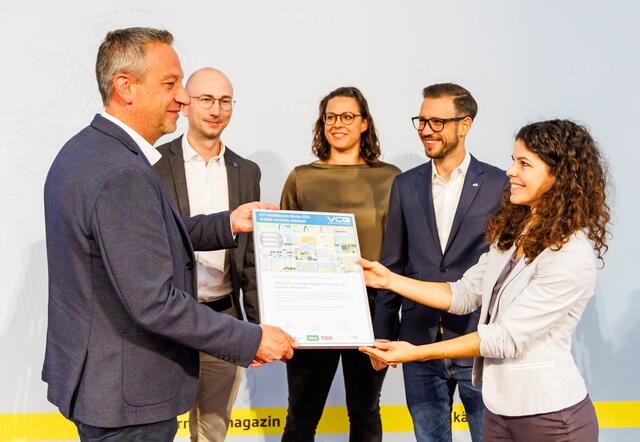 GF Markus Brandstätter, GF Leopold Durchner, Beate Sommer, LR Sebastian Schuschnig, Katharina Jaschinsky (von links) | Foto: NLW Tourismus Marketing GmbH