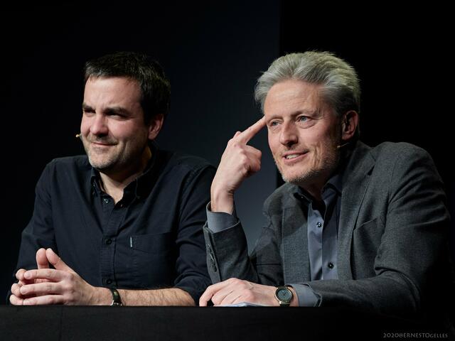 Von links: Florian Klenk, Florian Scheuba | Foto: Ernesto Gelles
