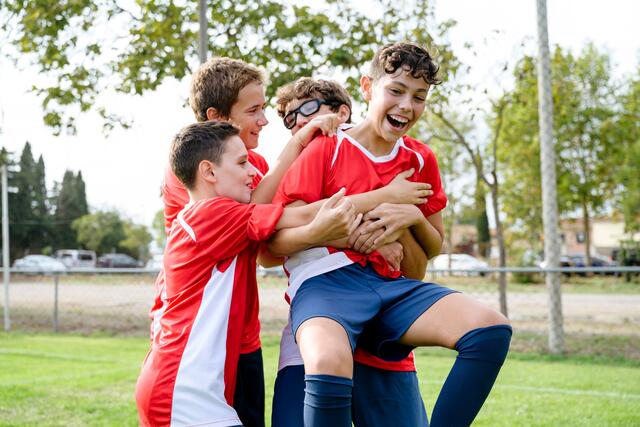 Die Fußball-Europameisterschaft war für das Segment Teamsport ein gewaltiger Turbo. | Foto: Intersport