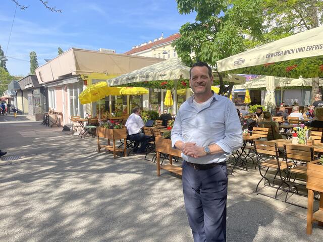 Rüdiger Rücker wünscht sich einen Brunnen am Markt. | Foto: Foto: kp/MeinBezirk