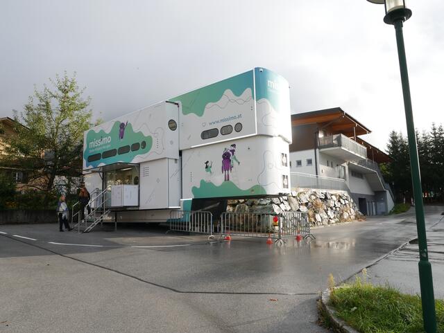 Das mobile Klassenzimmer hat 100 m2. | Foto: Anita Empl