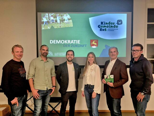 v.l.n.r. Vize-Bgm. Erwin Arbesleitner, Amtsleiter Christian Adamer, Projektleiter Mathias Rosenberger (Landentwicklung Steiermark), GR Karina Beinhauer, GR Gabriel Hirnthaler, GR Helmut Gössler. | Foto: Marktgemeinde Deutschfeistritz