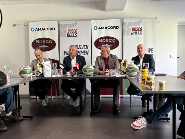 Pressekonferenz im Bulls Home: Michael Schrittwieser, Gernot Mach, Gerhard Horak und Oliver Freund. | Foto: Kern