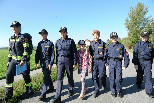 40 Feuerwehrjugendliche erwiesen sich als wasserfit | Foto: Wolfgang Zarl