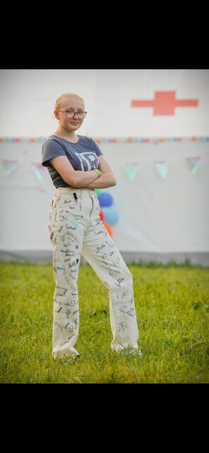 Die 17-jährige Helene Prückl nimmt sich neben ihrer Lehre zur Bürokauffrau und ihren Hobbys Zeit, ehrenamtlich beim Roten Kreuz zu arbeiten. | Foto: Prückl